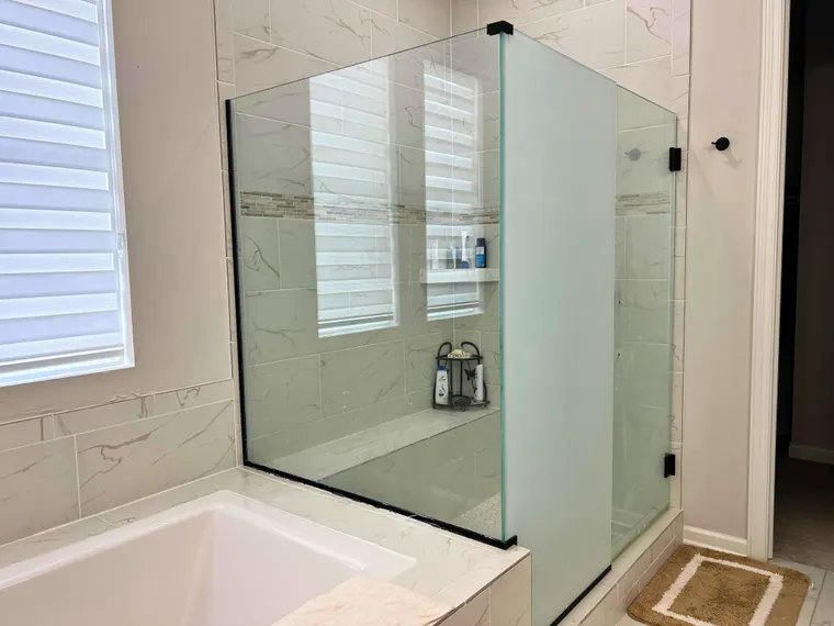 Shower — Partial Privacy Glass